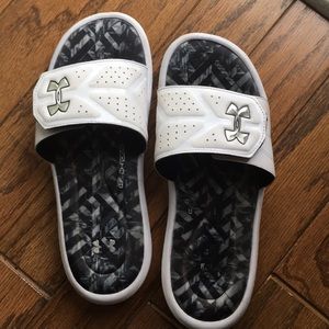 Under Armour men’s slides